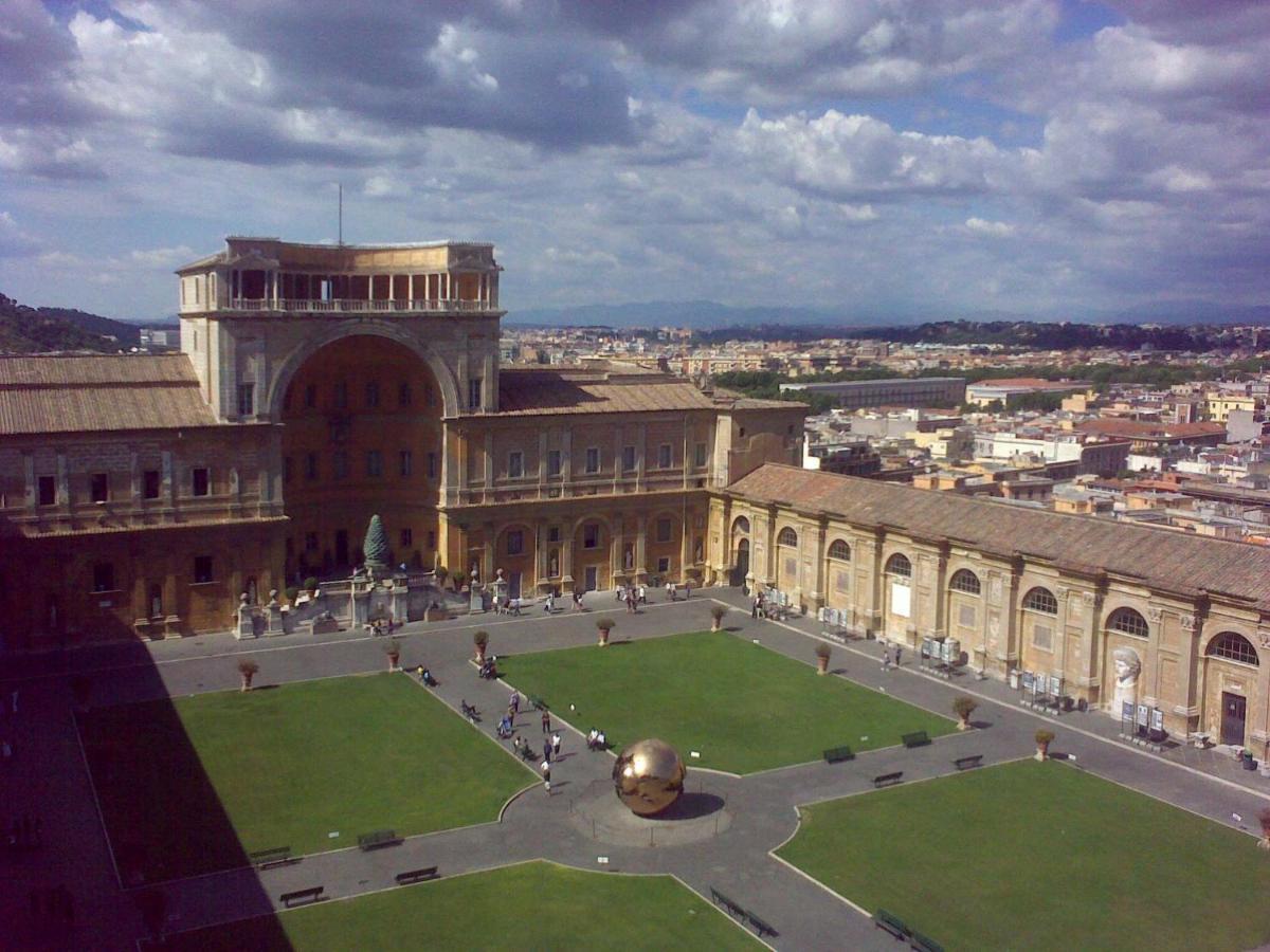 R.C. Vatican View Рим Екстериор снимка