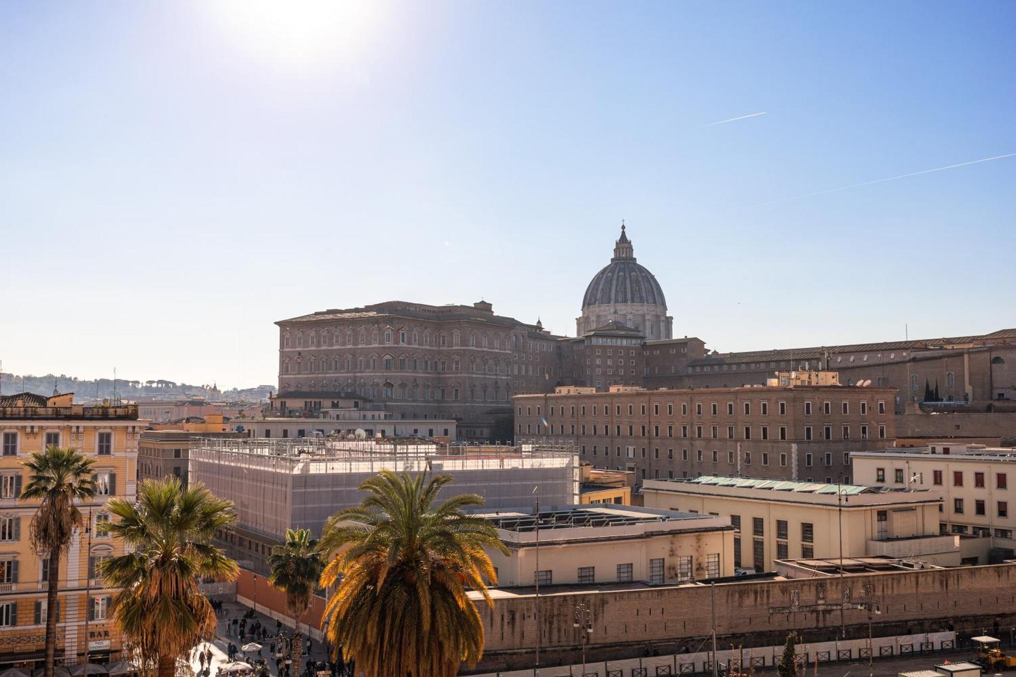 R.C. Vatican View Рим Екстериор снимка