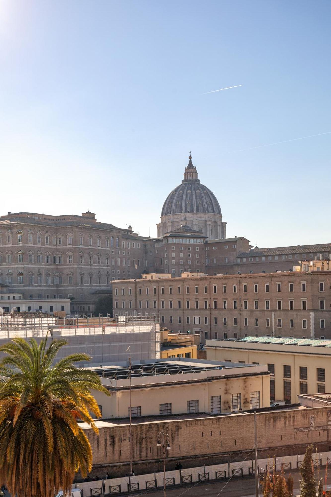 R.C. Vatican View Рим Екстериор снимка