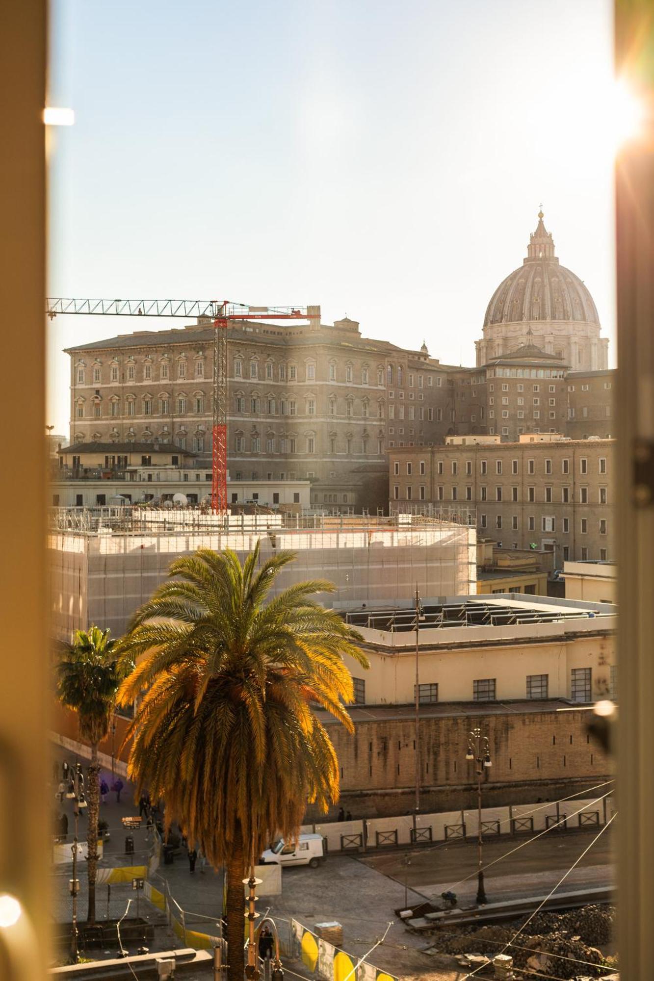 R.C. Vatican View Рим Екстериор снимка